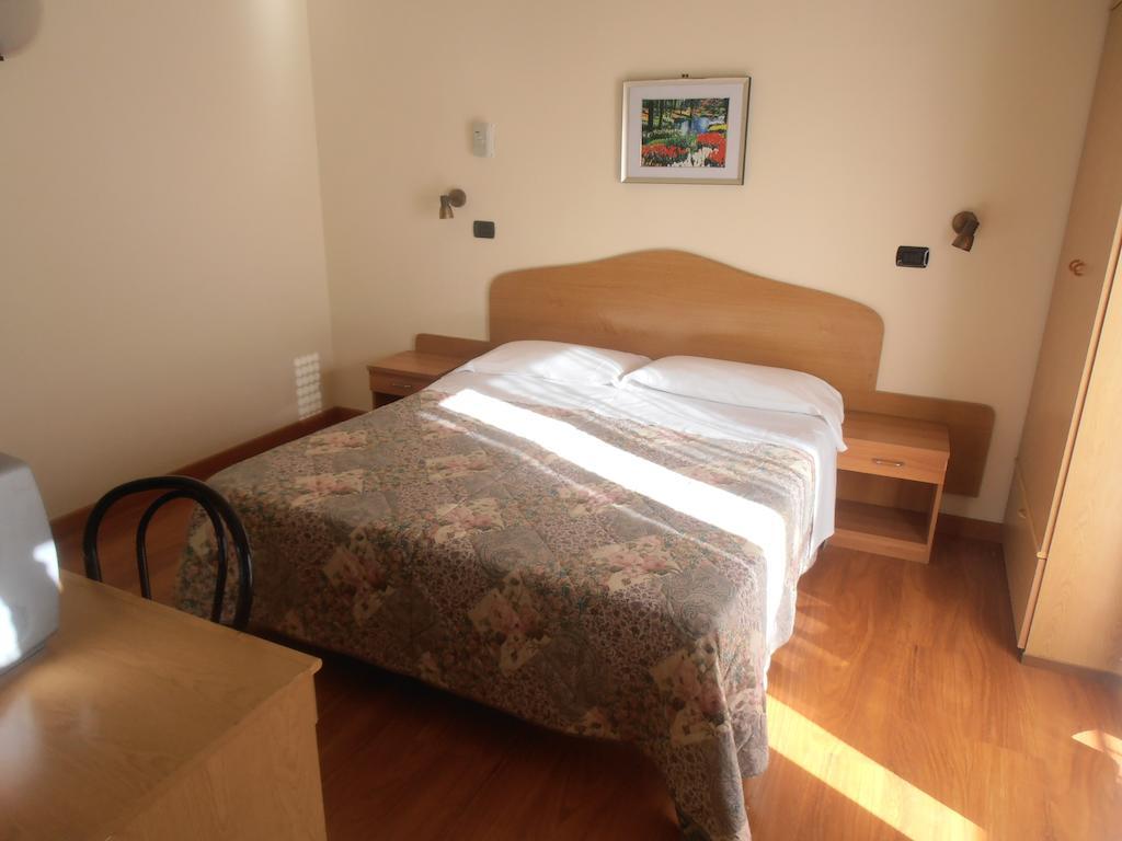 Hotel Giusy เปรูจา ห้อง รูปภาพ